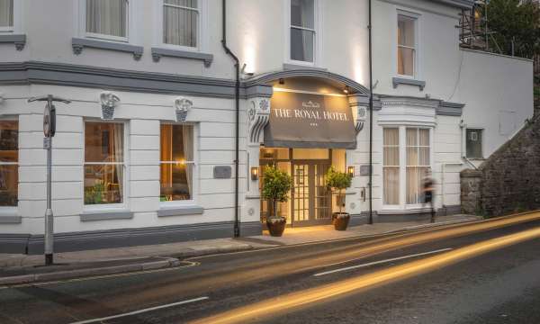 Royal Hotel Entrance Exterior Nighttime