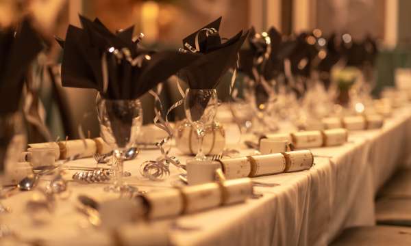 Table with festive decorations at Palm Court 