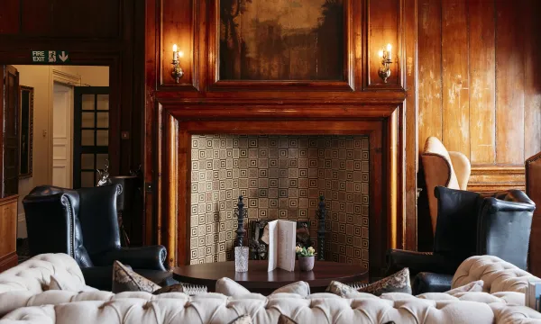Kingsley lounge